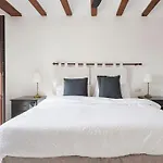 Stylish Spanish 3 Bd Townhouse On The Golden Mile