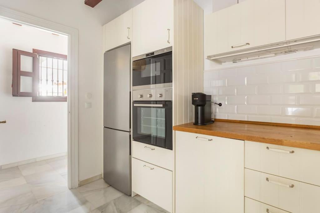 Villa Stylish Spanish 3 Bd Townhouse On The Golden Mile *