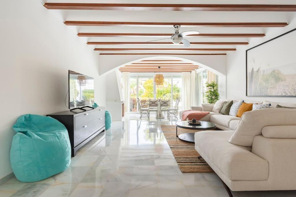 Stylish Spanish 3 Bd Townhouse On The Golden Mile Villa Marbella